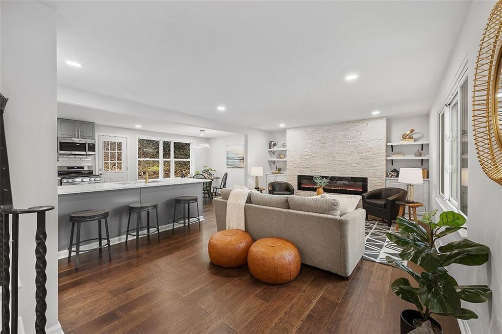 1171 Arrowood Drive Pittsburgh, PA 15243 - Photo 4 of 44