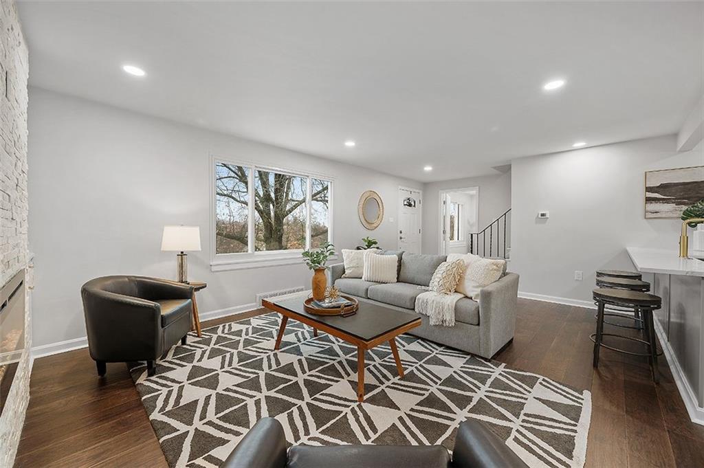 1171 Arrowood Drive Pittsburgh, PA 15243 - Photo 7 of 44