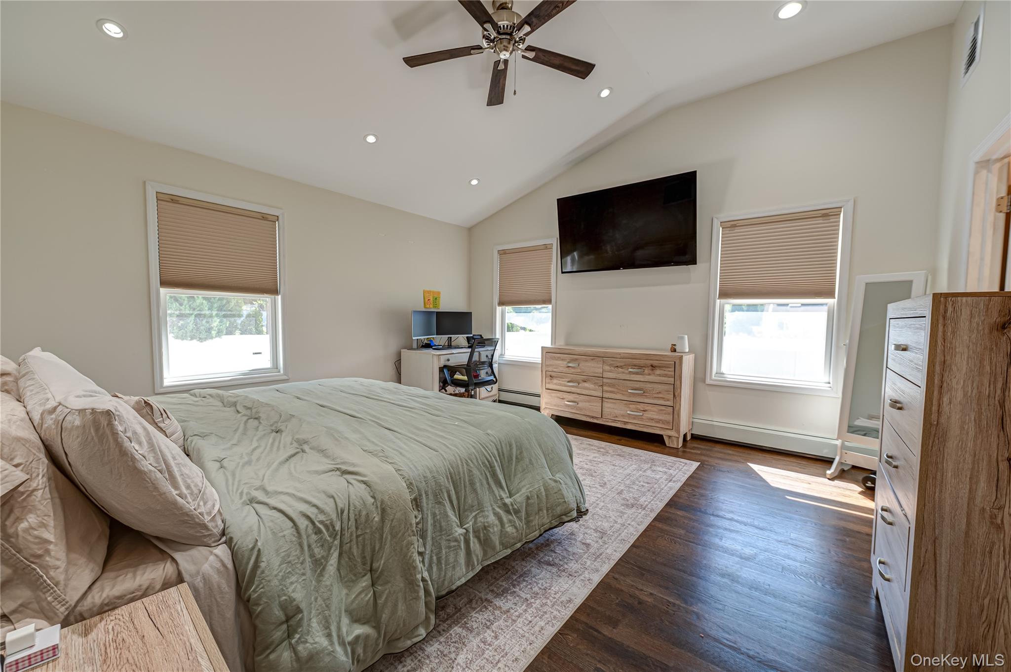 7 Edscho Lane Commack, NY 11725 - Photo 12 of 24