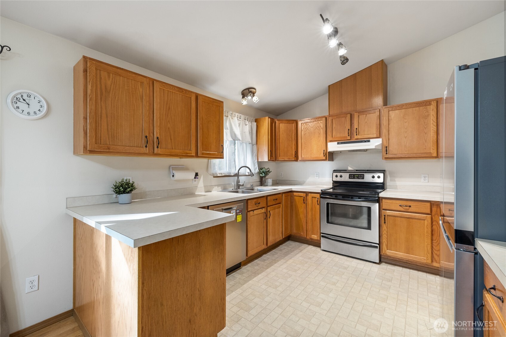 18441 Blue Hills Loop Southeast Yelm, WA 98597 - Photo 11 of 40