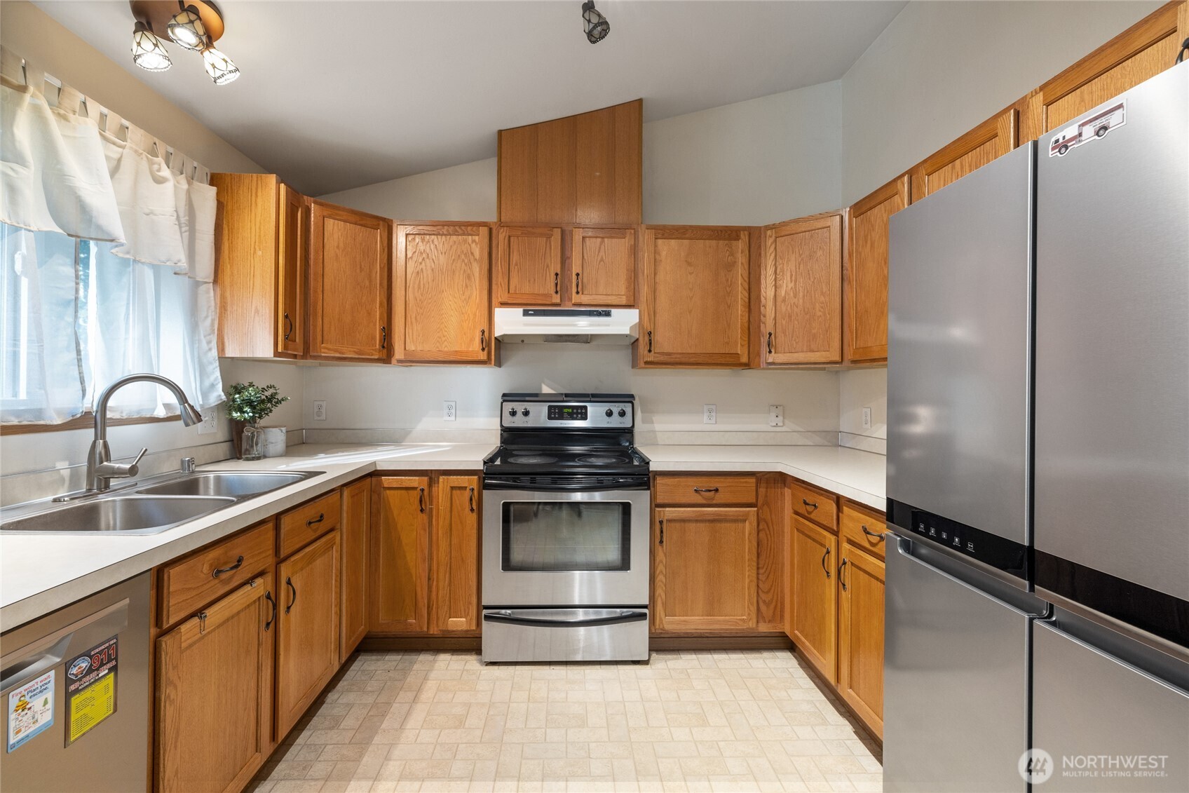 18441 Blue Hills Loop Southeast Yelm, WA 98597 - Photo 12 of 40