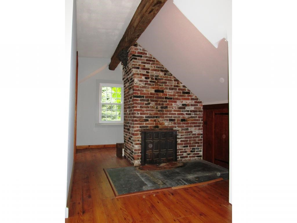 1181 County Road Walpole, NH 03608 - Photo 8 of 36