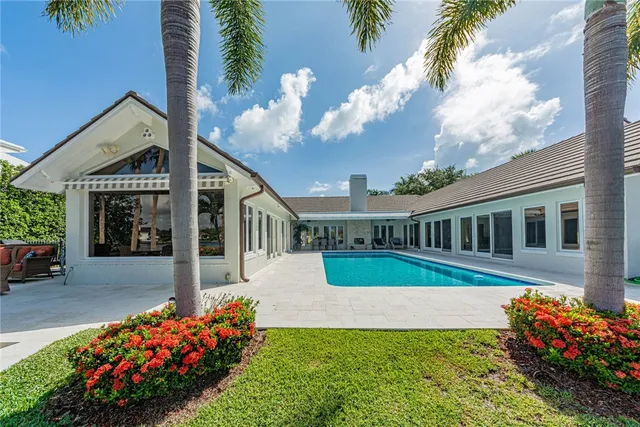 a front view of house with yard