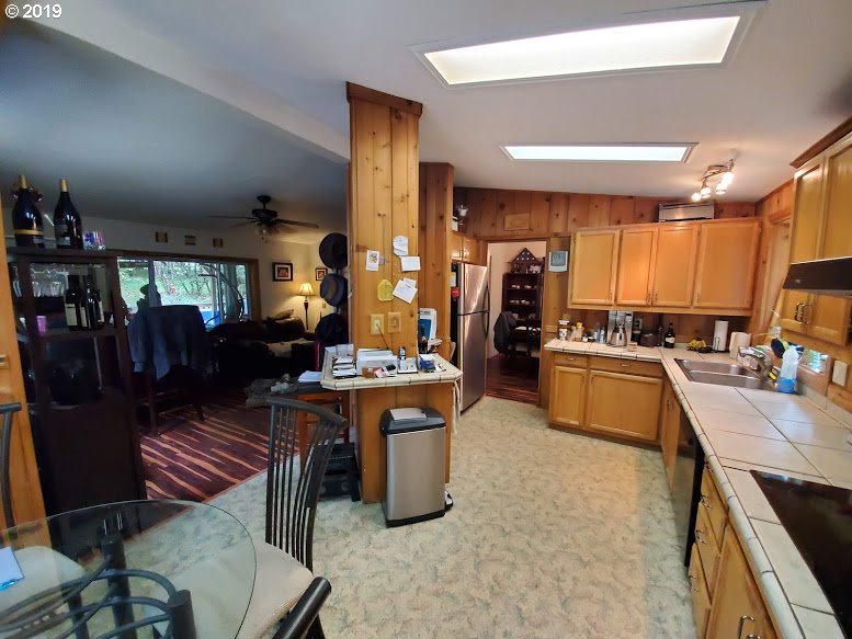 24297 South Newkirchner Road Oregon City, OR 97045 - Photo 14 of 30 Gallery Image 14