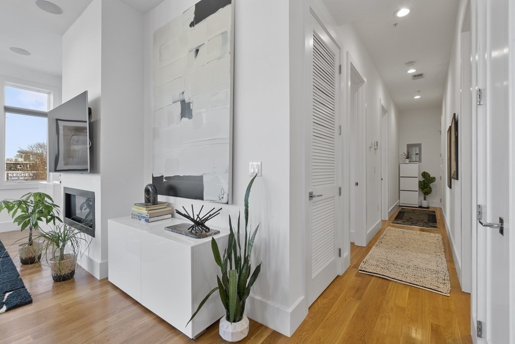 5 Mohawk Street, Unit 5 Boston, MA 02127 - Photo 11 of 22
