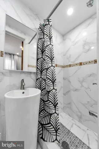 $319,000 | 18 Elm Avenue, Upper Darby, PA 19082