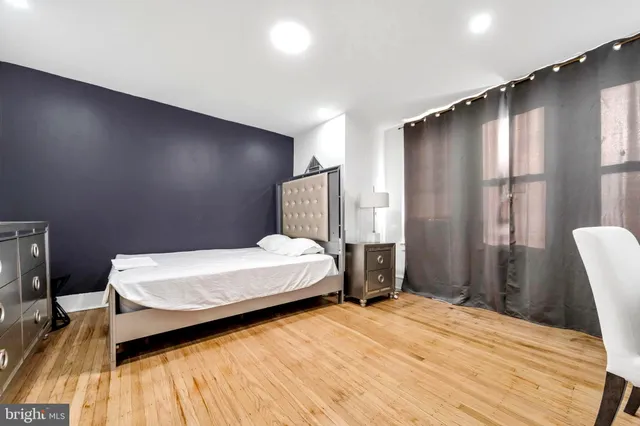 $319,000 | 18 Elm Avenue, Upper Darby, PA 19082