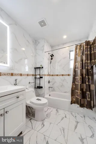 $319,000 | 18 Elm Avenue, Upper Darby, PA 19082