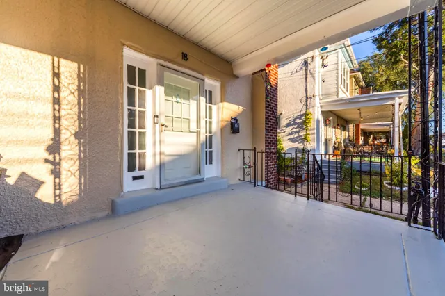 $319,000 | 18 Elm Avenue, Upper Darby, PA 19082