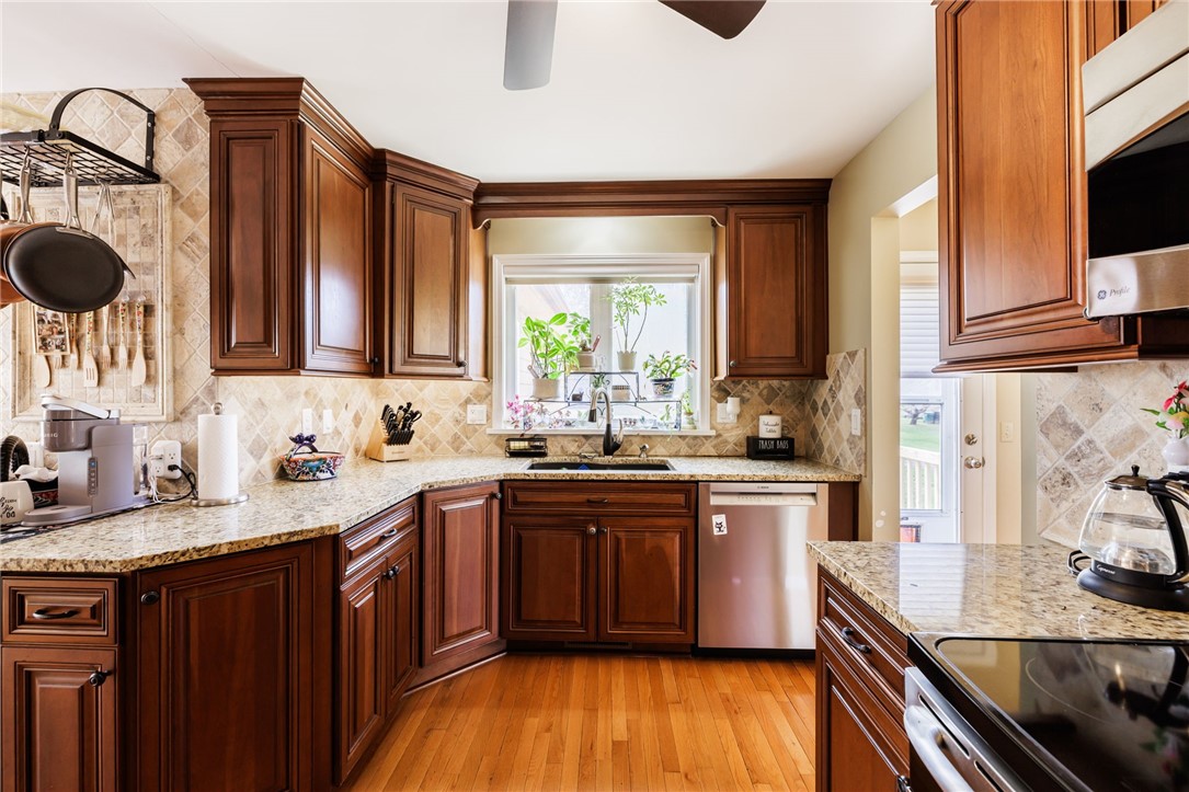 34 Freshfield Rise Perinton, NY 14450 - Photo 12 of 36