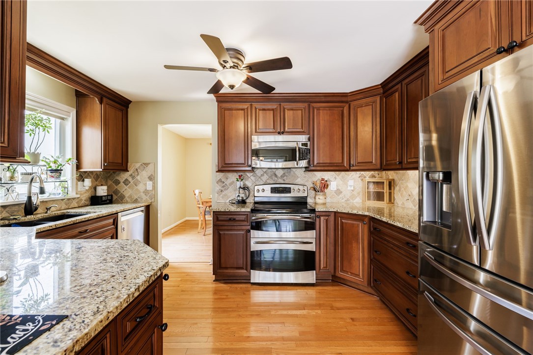 34 Freshfield Rise Perinton, NY 14450 - Photo 13 of 36