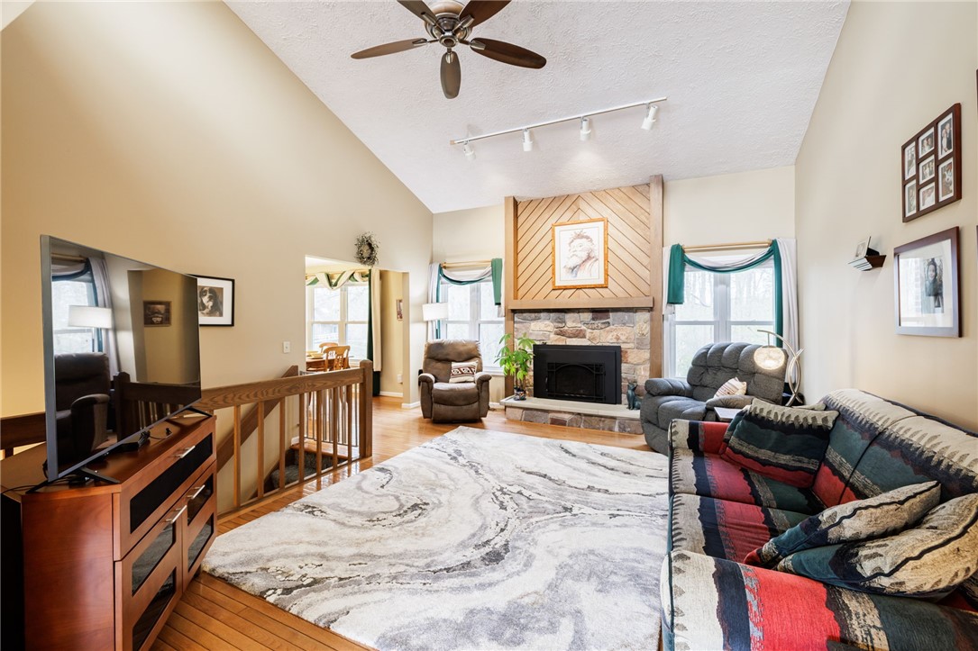 34 Freshfield Rise Perinton, NY 14450 - Photo 16 of 36