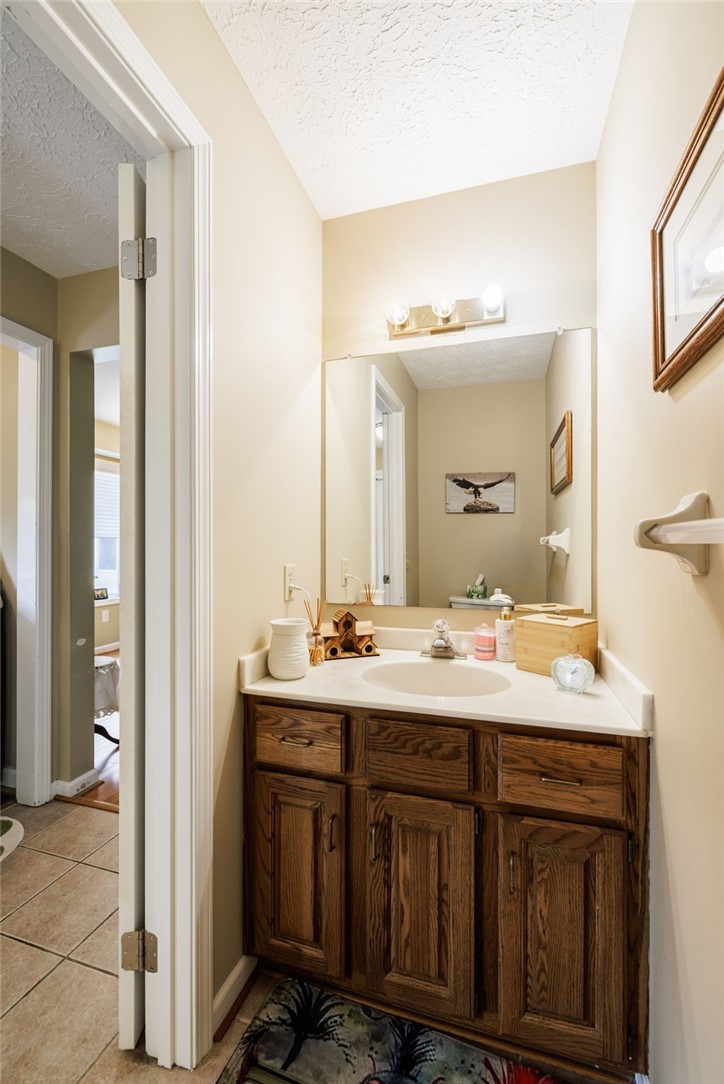 34 Freshfield Rise Perinton, NY 14450 - Photo 24 of 36