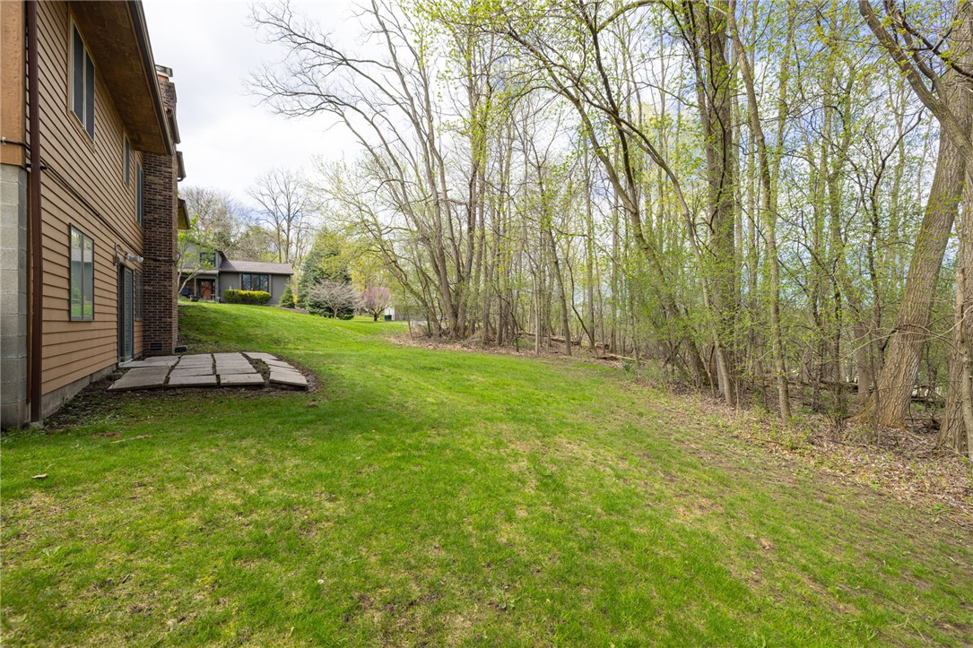 34 Freshfield Rise Perinton, NY 14450 - Photo 8 of 36