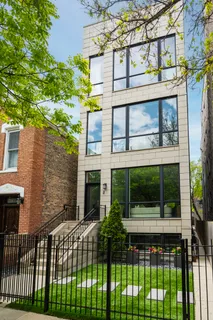 $875,000 | 926 North Honore Street, Unit 1, Chicago, IL 60622