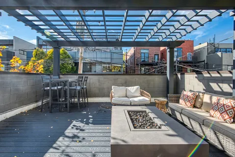 $875,000 | 926 North Honore Street, Unit 1, Chicago, IL 60622