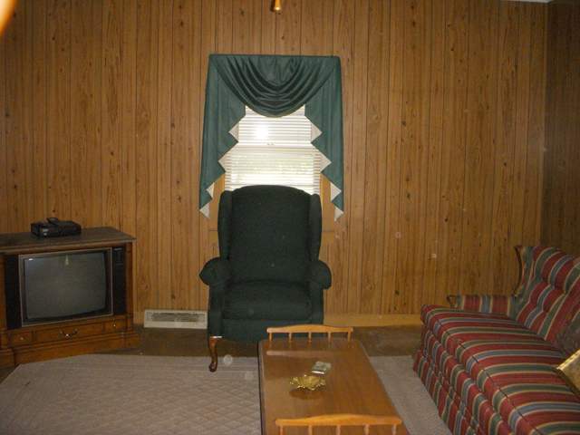 119 Dean Woods Road Fountain Inn, SC 29644 - Photo 2 of 8