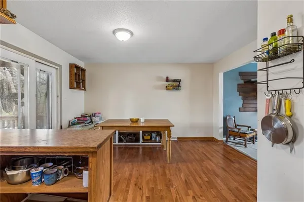 $250,000 | 7804 Northwest Milrey Drive, Kansas City, MO 64152