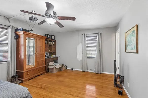 $250,000 | 7804 Northwest Milrey Drive, Kansas City, MO 64152