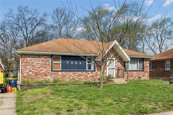 $250,000 | 7804 Northwest Milrey Drive, Kansas City, MO 64152