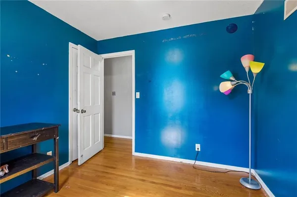 $250,000 | 7804 Northwest Milrey Drive, Kansas City, MO 64152