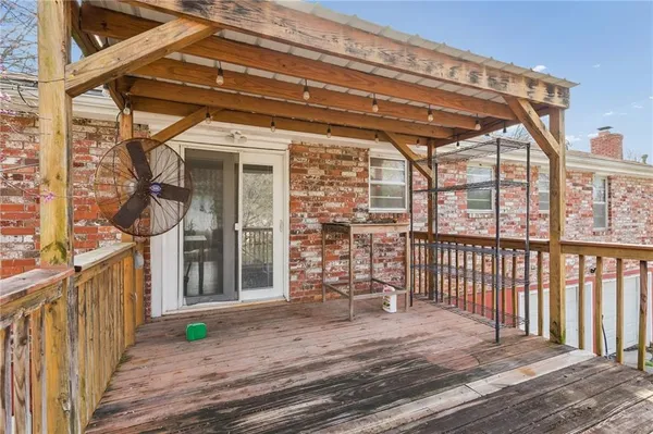 $250,000 | 7804 Northwest Milrey Drive, Kansas City, MO 64152