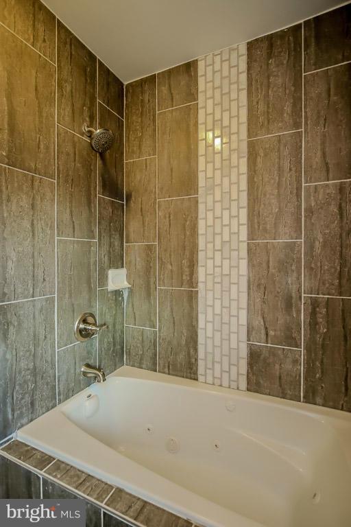 3603 Copley Road Baltimore, MD 21215 - Photo 21 of 30 Bath (Master)