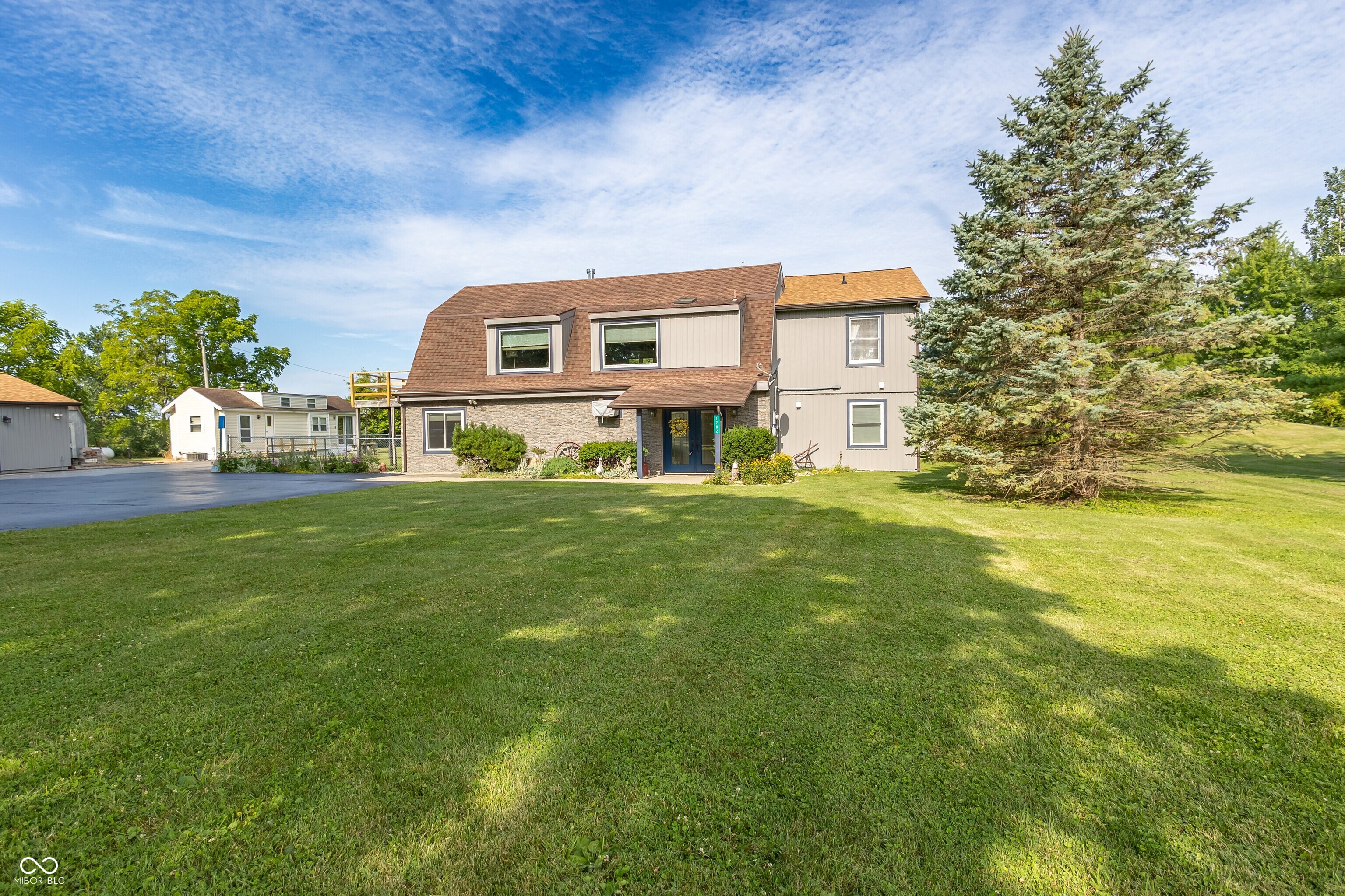 1782 North Meridian Road Huntington, IN 46750 - Photo 1 of 72 Gallery Image 1