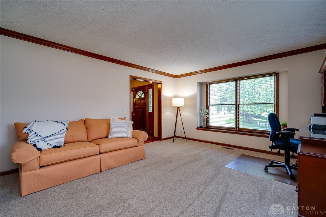 3527 Big Tree Road Bellbrook, OH 45305 - Photo 11 of 64 Gallery Image 11