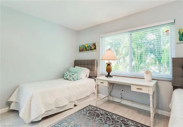 $10,000 | 372 4th Avenue South, Unit 372, Naples, FL 34102