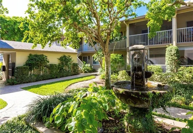 $10,000 | 372 4th Avenue South, Unit 372, Naples, FL 34102