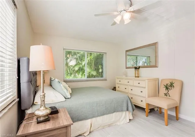 $10,000 | 372 4th Avenue South, Unit 372, Naples, FL 34102