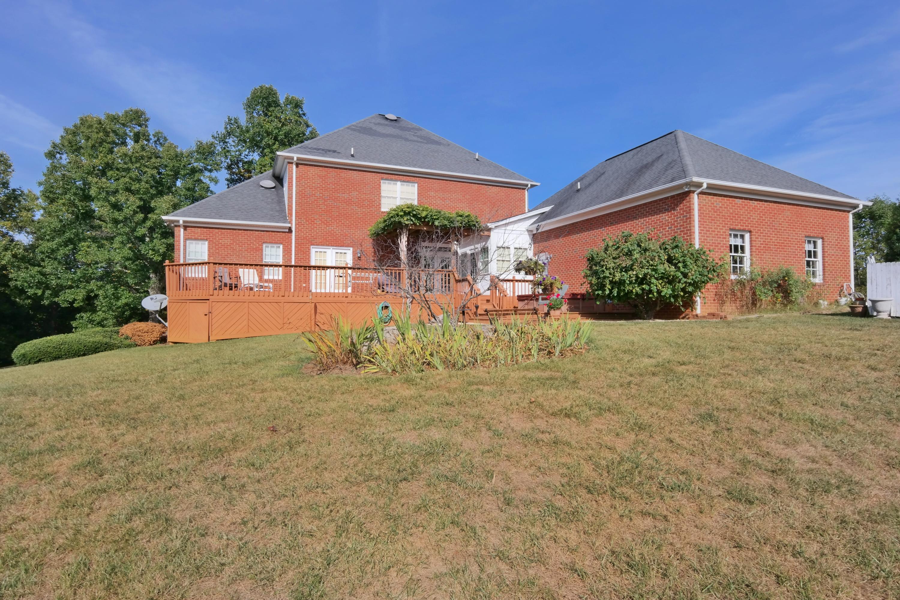 2335 Country Club Road Troutville, VA 24175 - Photo 4 of 47 Rear