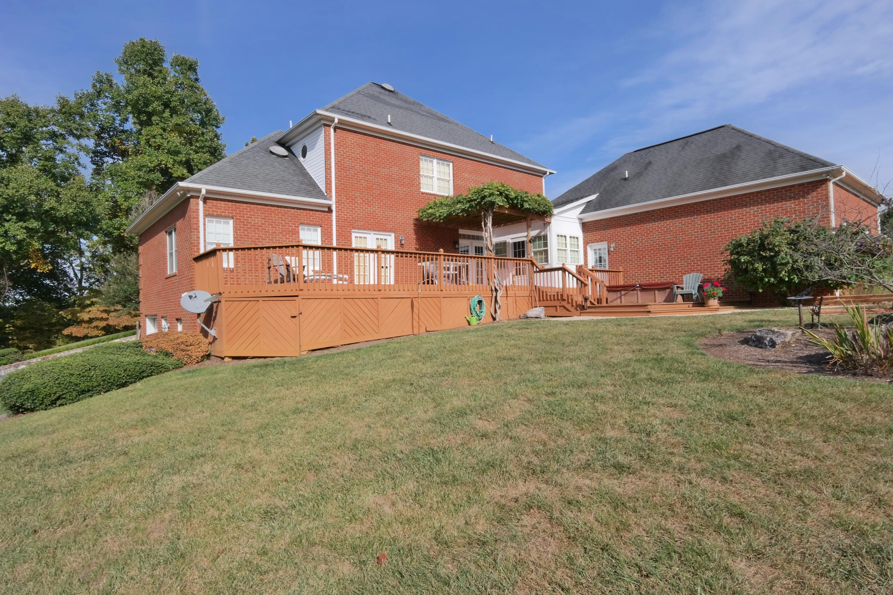 2335 Country Club Road Troutville, VA 24175 - Photo 6 of 47 Rear