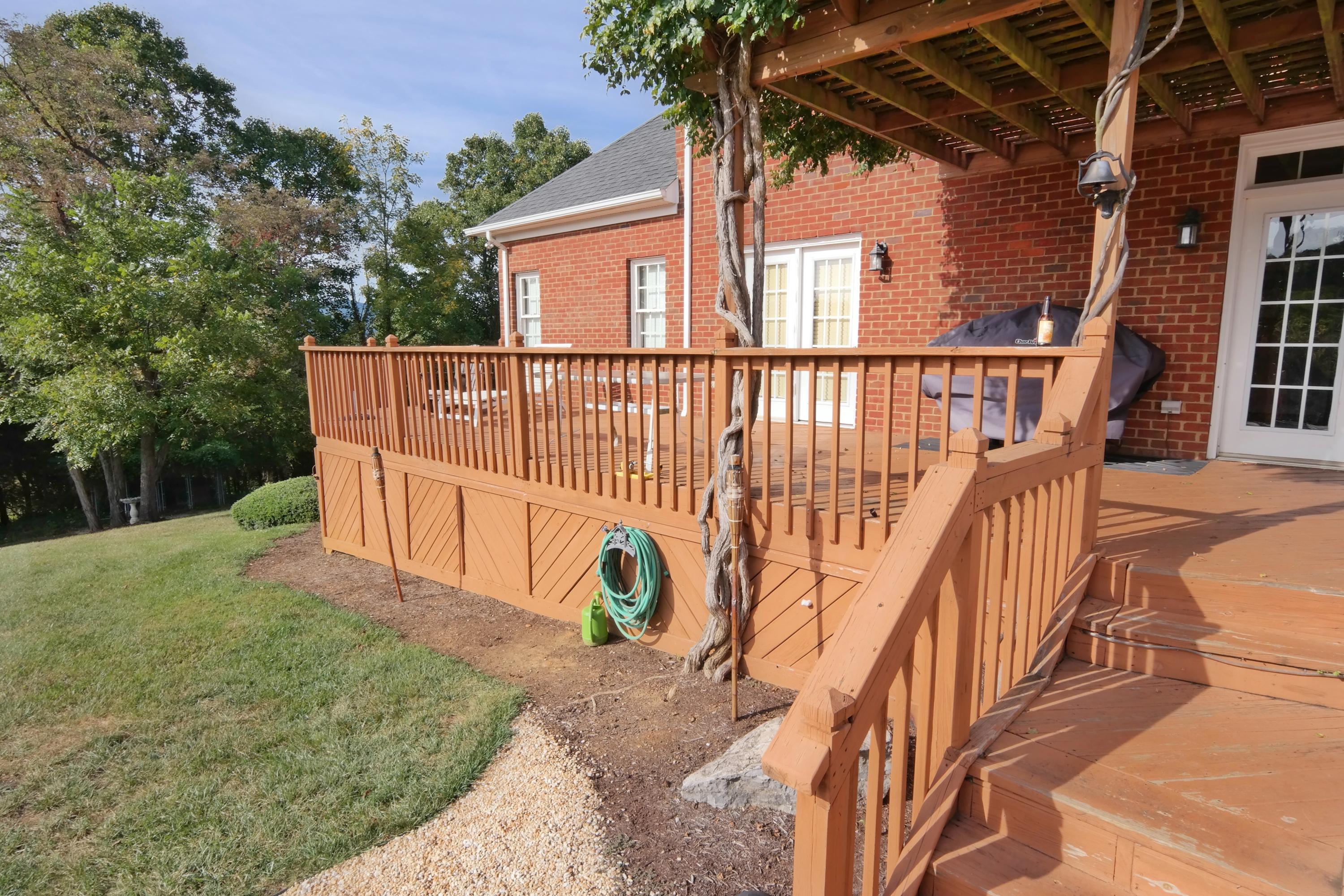 2335 Country Club Road Troutville, VA 24175 - Photo 8 of 47 Deck