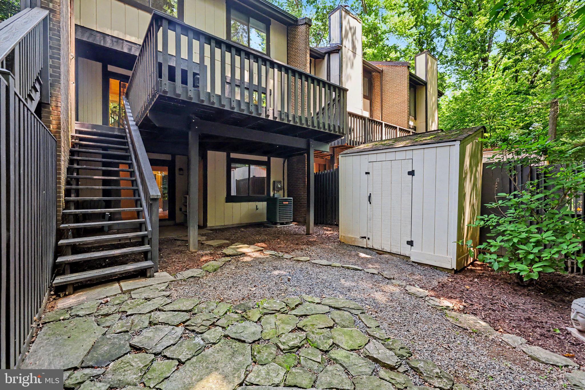2105 Glencourse Lane Reston, VA 20191 - Photo 72 of 74