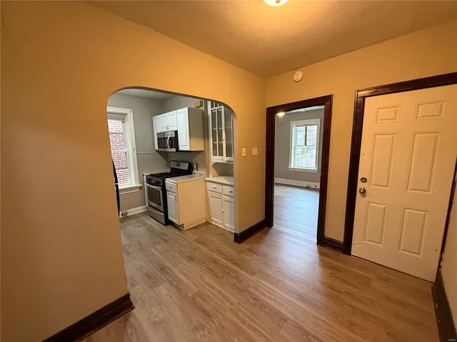 $825 | 4030 Hydraulic Avenue, St. Louis, MO 63116