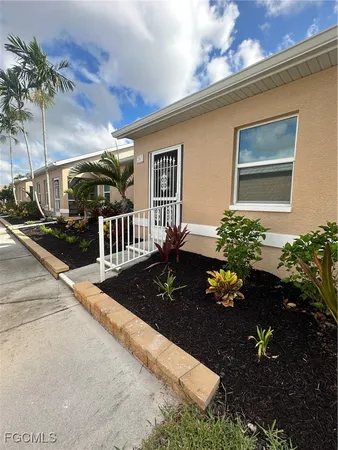 $1,900 | 16821 Sanibel Sunset Court, Unit 203, Fort Myers, FL 33908