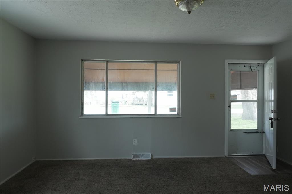 311 Green Street Cahokia, IL 62206 - Photo 2 of 18