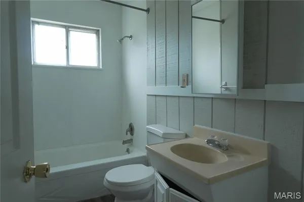 $60,000 | 311 Green Street, East St. Louis, IL 62206