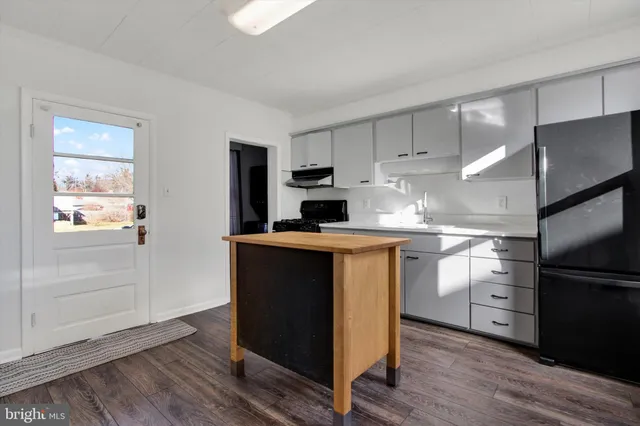 $269,900 | 31 South Main Street, Stewartstown, PA 17363