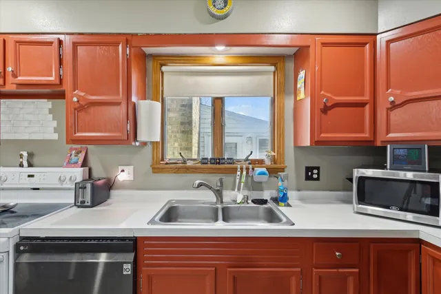 $235,000 | 313 West South Street, Pearl City, IL 61062