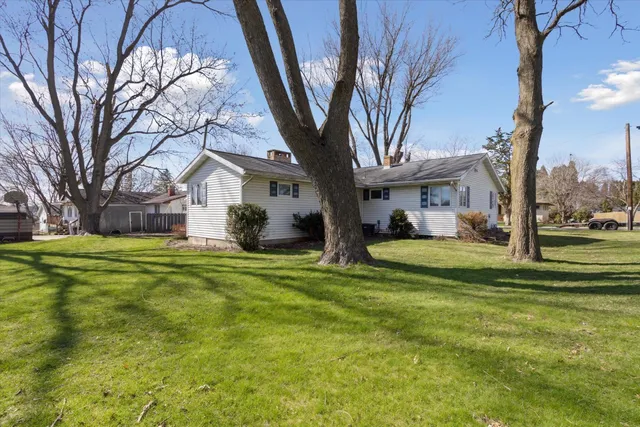 $235,000 | 313 West South Street, Pearl City, IL 61062