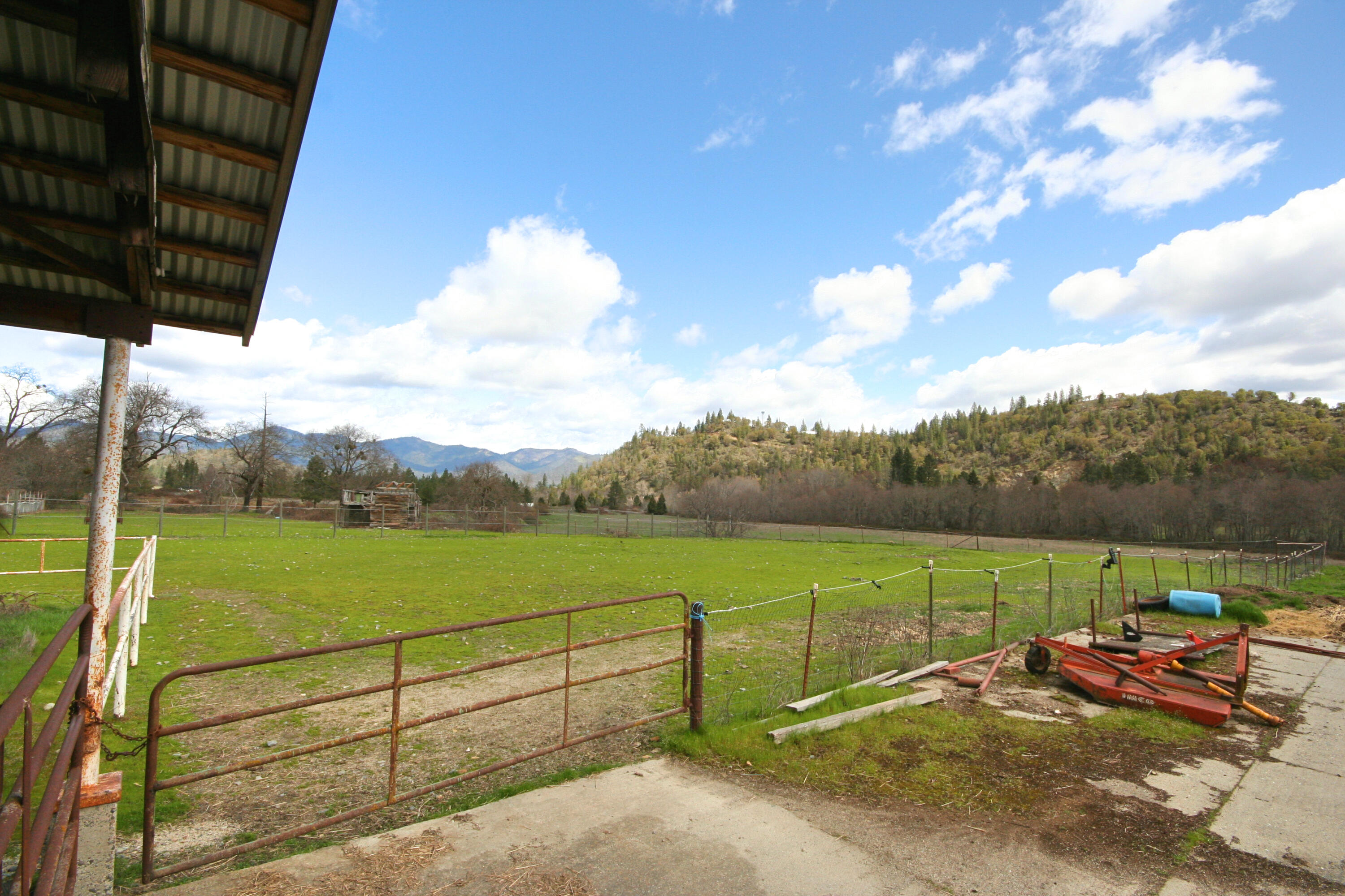 734 Powell Creek Road Williams, OR 97544 - Photo 19 of 51 fotor_2023-4-12_18_20_16