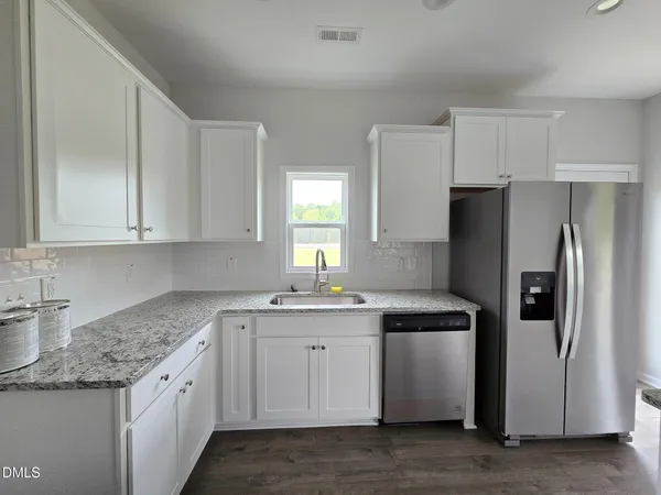 $1,695 | 227 Olde Place, Zebulon, NC 27597