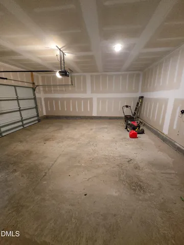 $1,695 | 227 Olde Place, Zebulon, NC 27597