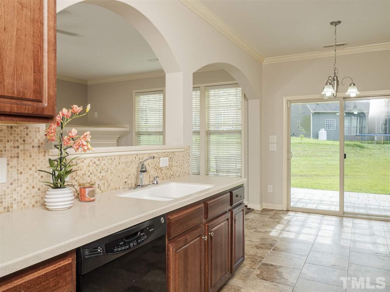 3808 Amandcroft Way Raleigh, NC 27616 - Photo 3 of 28 Gallery Image 3
