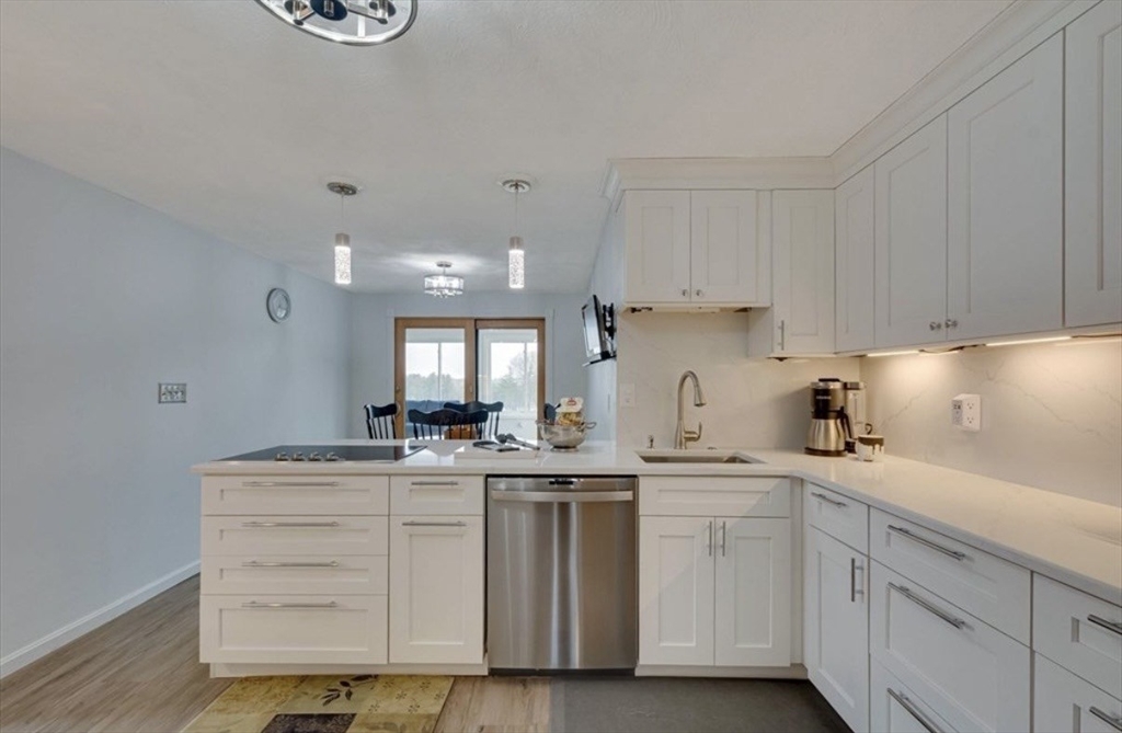 5 Ripley Place Worcester, MA 01610 - Photo 6 of 12
