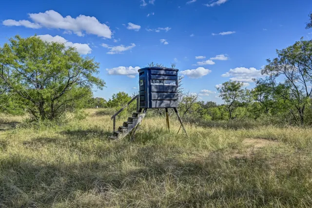 $7,495,000 | 18601 County Road 214, Brookesmith, TX 76827