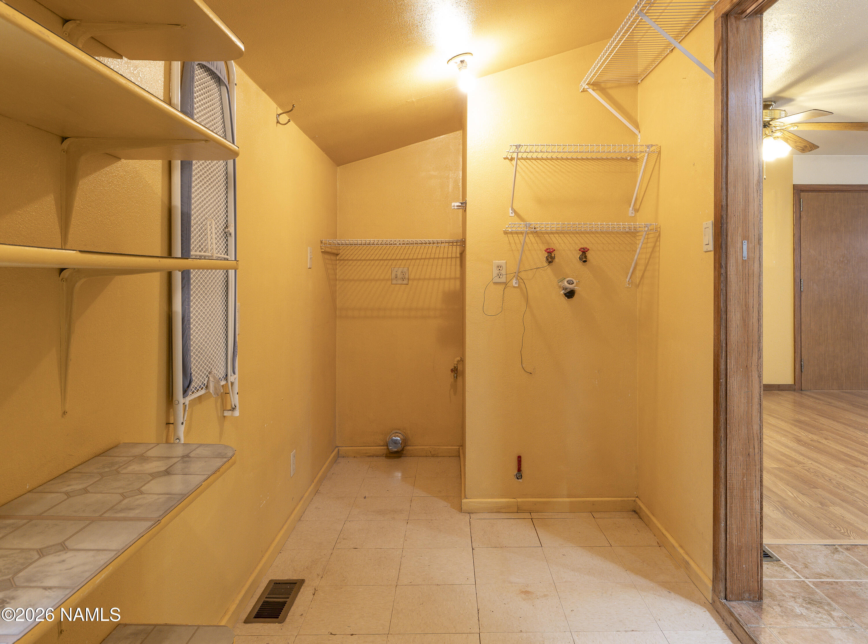 618 Comanche Street Flagstaff, AZ 86005 - Photo 13 of 34 Laundry